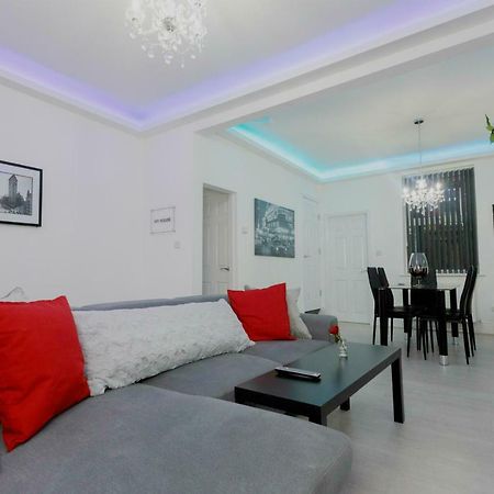 Ivy House Villa Leeds  Bagian luar foto